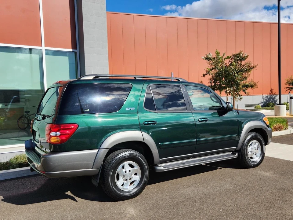 2003 Toyota Sequoia 1st Gen - Image 17 of 31