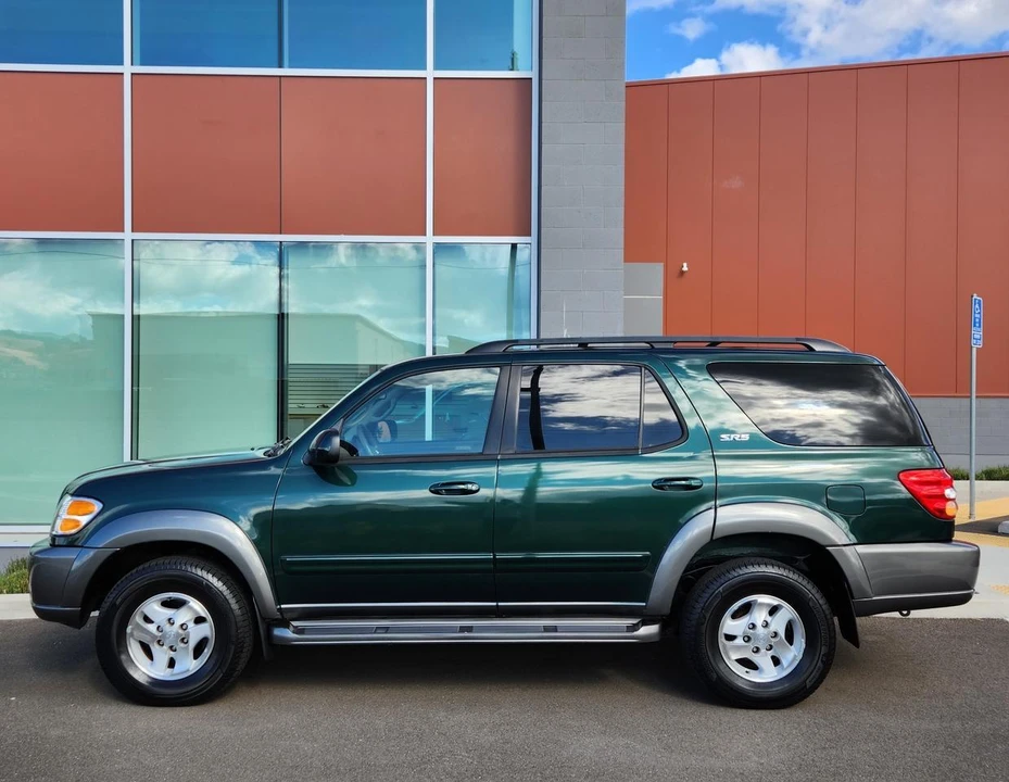 2003 Toyota Sequoia 1st Gen - Image 10 of 31