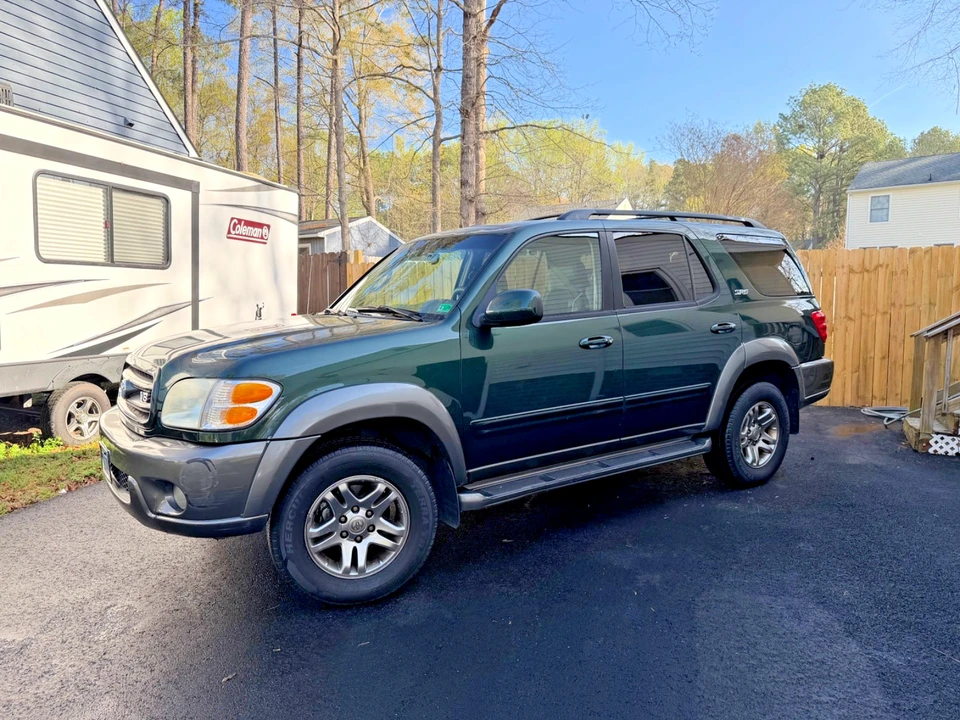 2003 Toyota Sequoia 1st Gen - Image 2 of 18