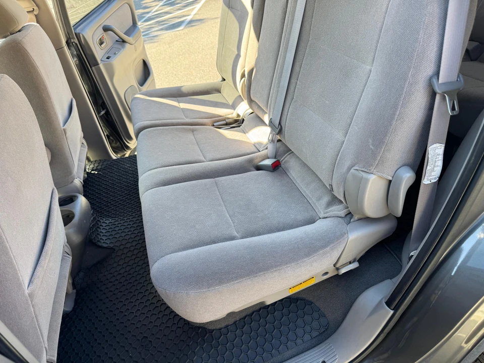 2003 Toyota Sequoia 1st Gen - Image 23 of 31