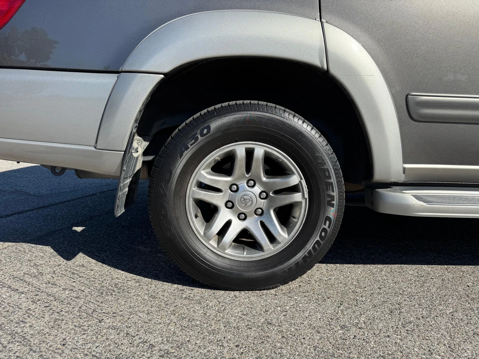 2003 Toyota Sequoia 1st Gen - Image 14 of 31