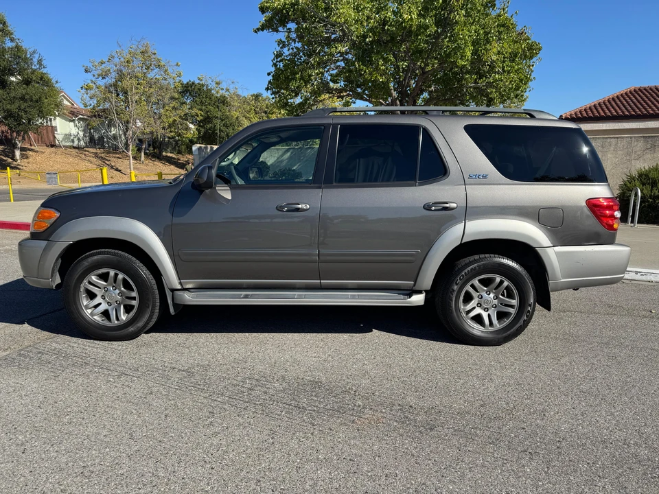 2003 Toyota Sequoia 1st Gen - Image 8 of 31
