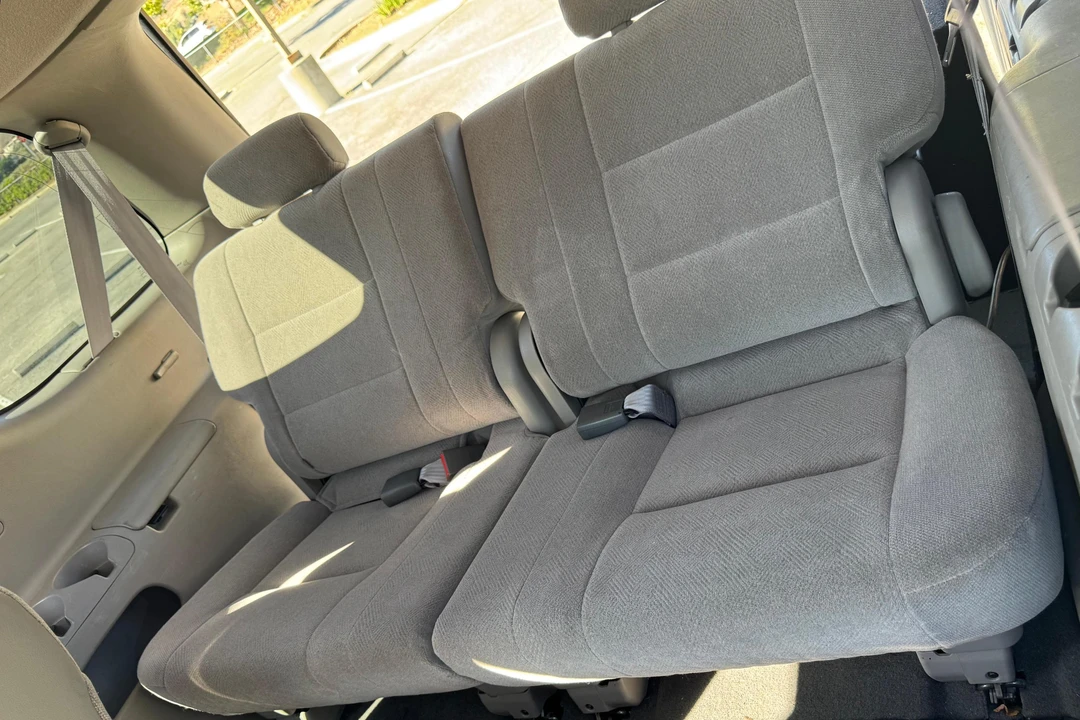 2003 Toyota Sequoia 1st Gen - Image 19 of 31