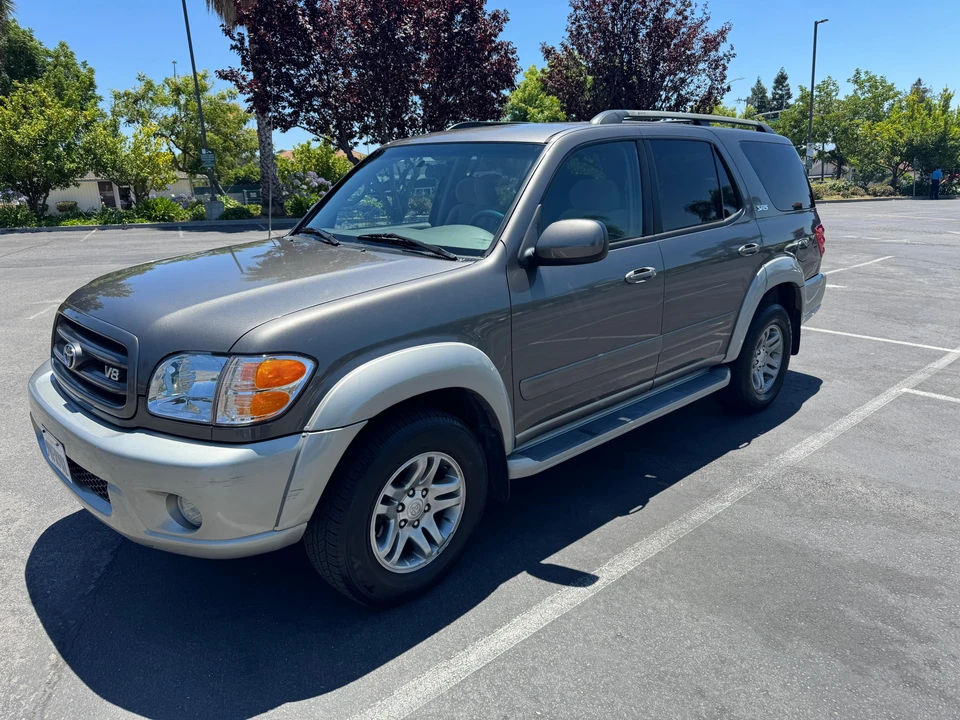 2003 Toyota Sequoia 1st Gen - Image 7 of 31
