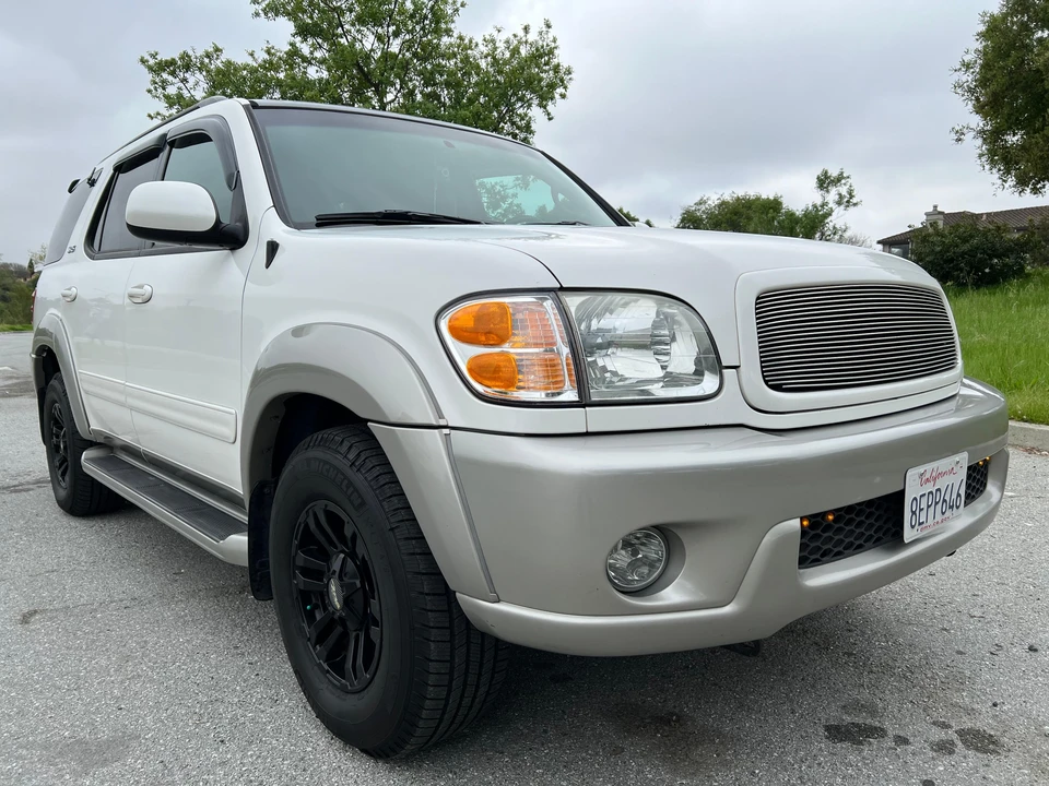 2003 Toyota Sequoia 1st Gen - Image 13 of 31