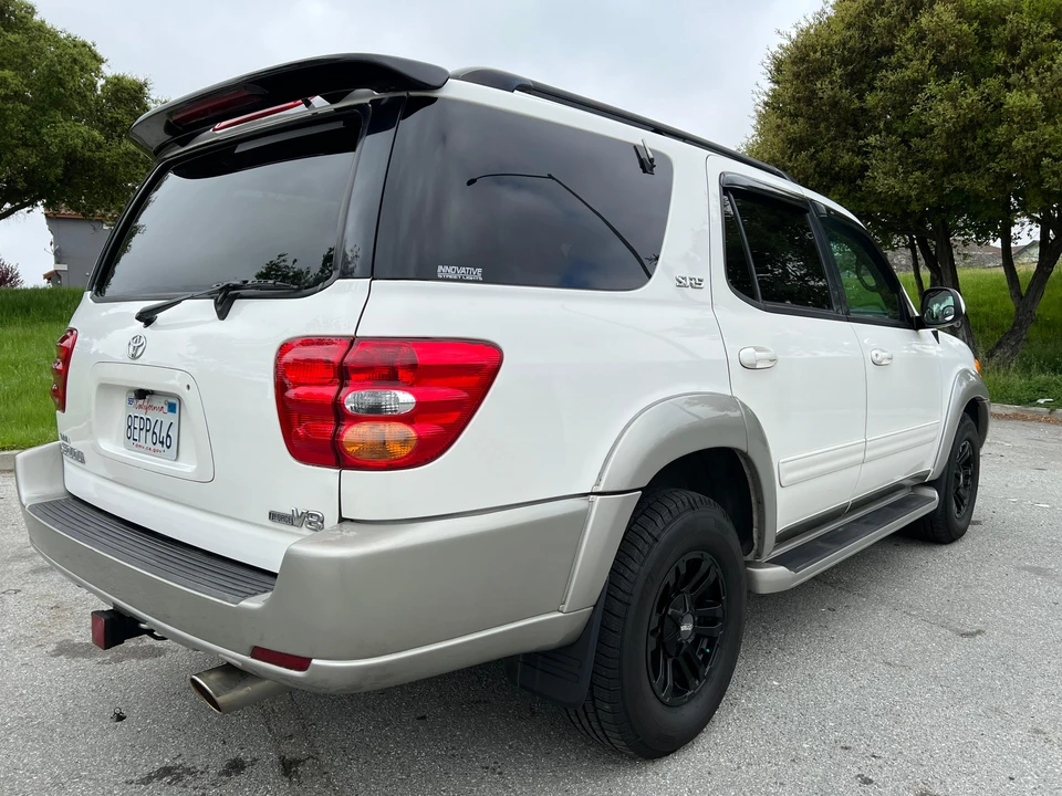 2003 Toyota Sequoia 1st Gen - Image 10 of 31