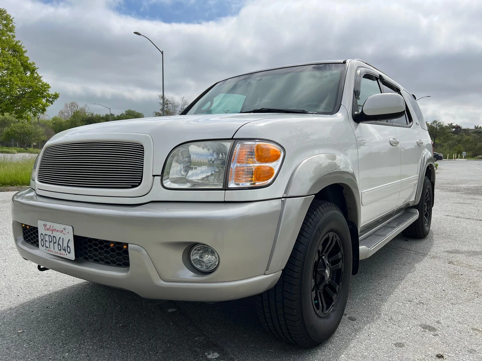 2003 Toyota Sequoia 1st Gen - Image 7 of 31