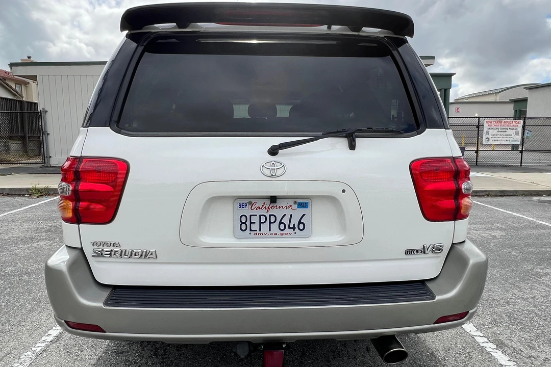 2003 Toyota Sequoia 1st Gen - Image 5 of 31