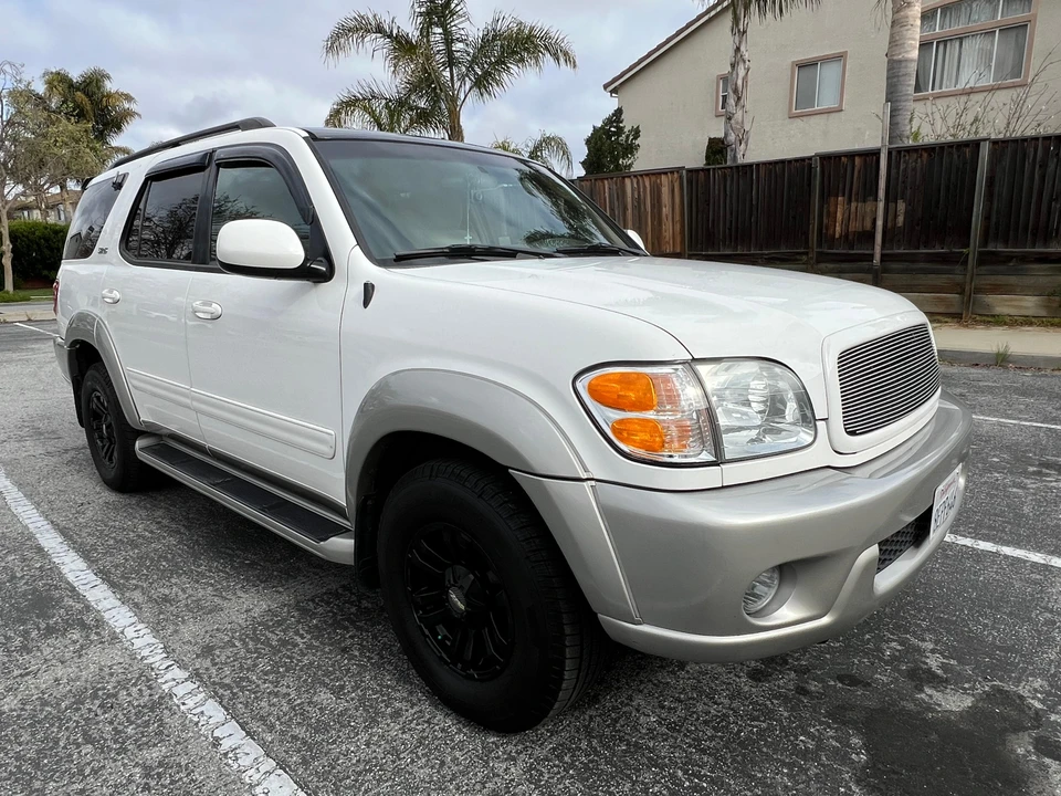 2003 Toyota Sequoia 1st Gen - Image 12 of 31