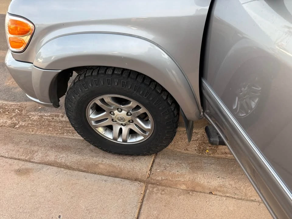 2003 Toyota Sequoia 1st Gen - Image 9 of 19