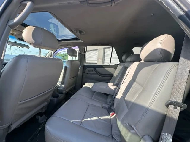 2003 Toyota Sequoia 1st Gen - Image 12 of 15