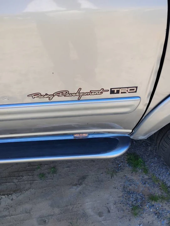2003 Toyota Sequoia 1st Gen - Image 4 of 12