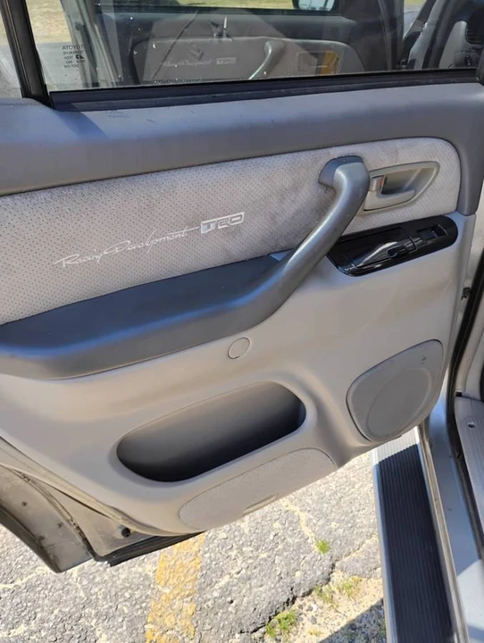 2003 Toyota Sequoia 1st Gen - Image 12 of 12