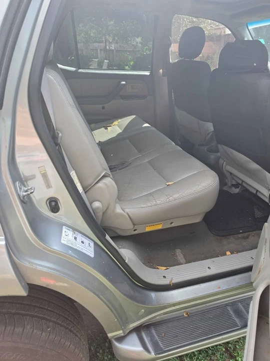 2003 Toyota Sequoia 1st Gen - Image 5 of 6