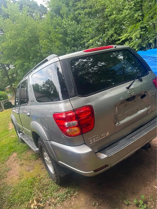 2003 Toyota Sequoia 1st Gen - Image 5 of 6