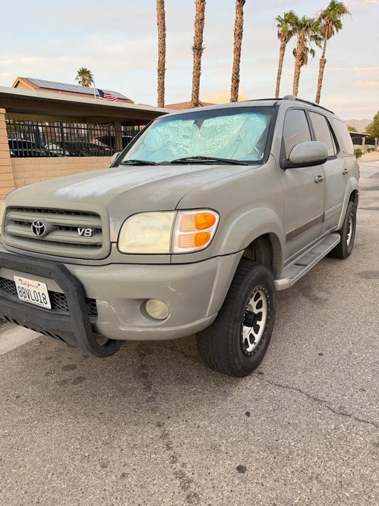 2003 Toyota Sequoia 1st Gen - Image 5 of 14
