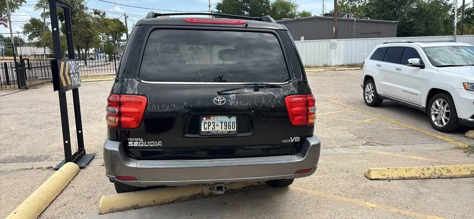 2003 Toyota Sequoia 1st Gen - Image 5 of 5