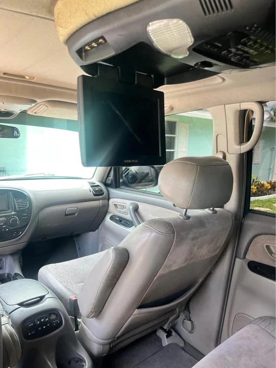 2003 Toyota Sequoia 1st Gen - Image 4 of 20