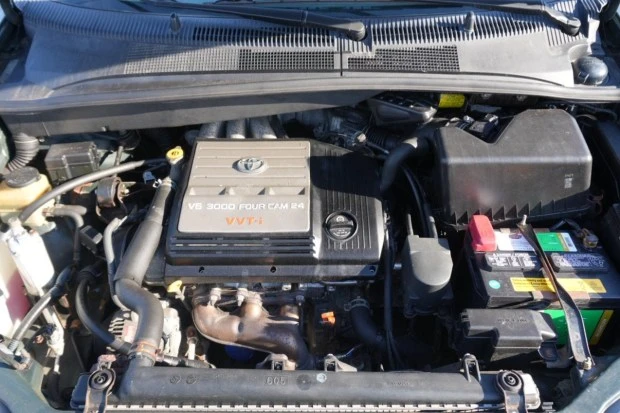 2003 Toyota Sienna 1st Gen - Image 6 of 8