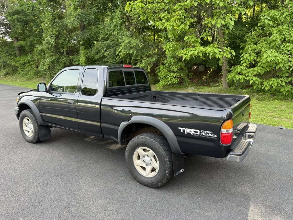 2003 Toyota Tacoma 1st Gen - Image 13 of 31