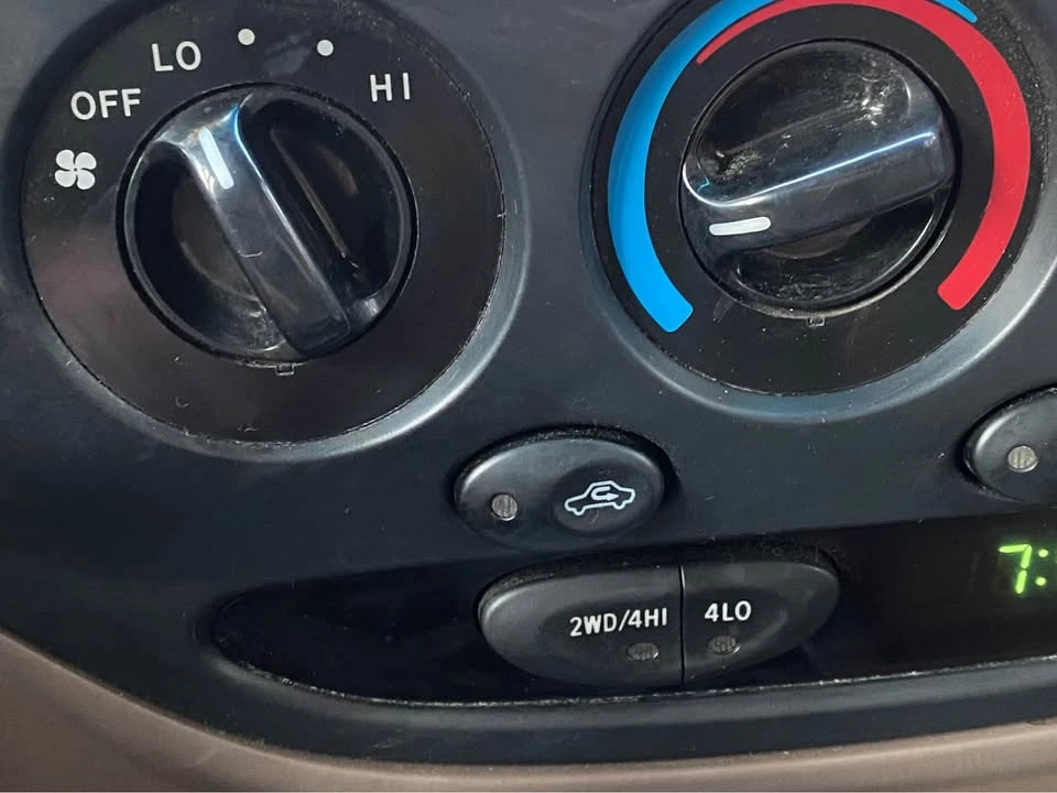 2003 Toyota Tundra 1st Gen - Image 8 of 9