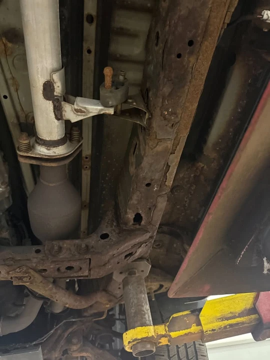 2003 Toyota 4Runner 4th Gen - Image 16 of 19
