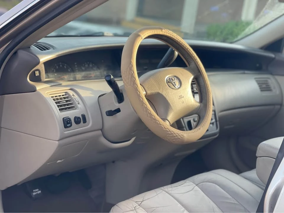 2003 Toyota Avalon 2nd Gen - Image 9 of 11