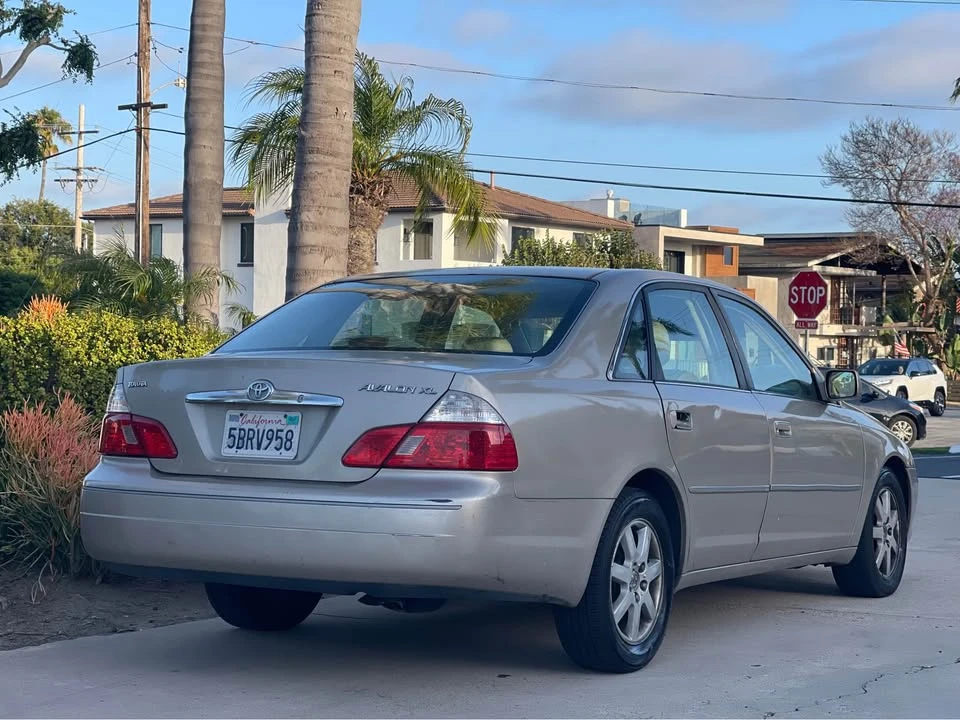 2003 Toyota Avalon 2nd Gen - Image 5 of 11
