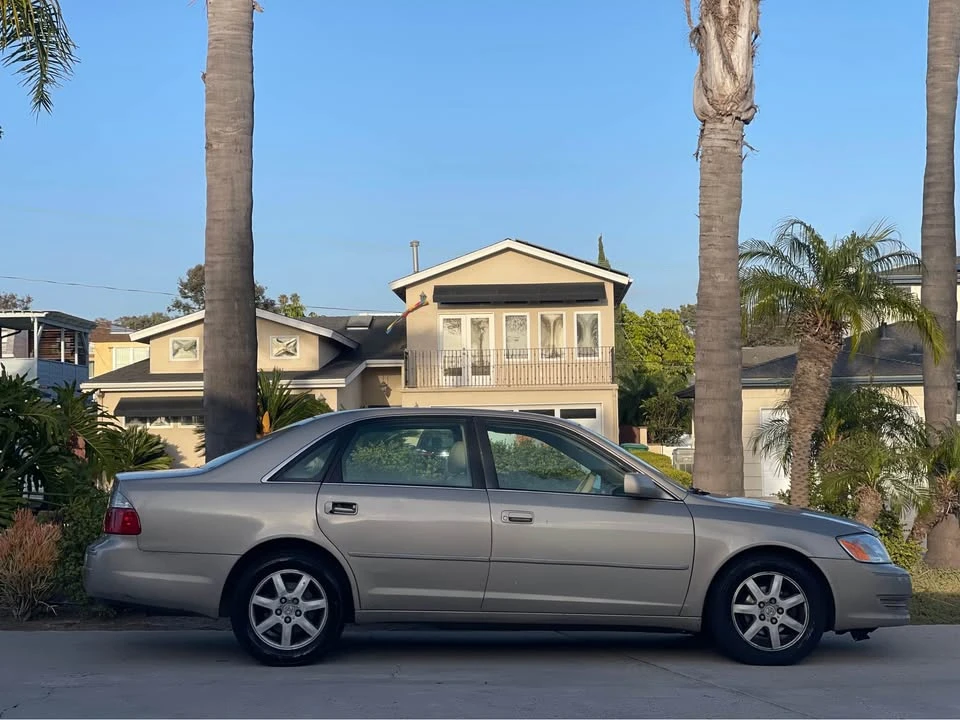 2003 Toyota Avalon 2nd Gen - Image 3 of 11