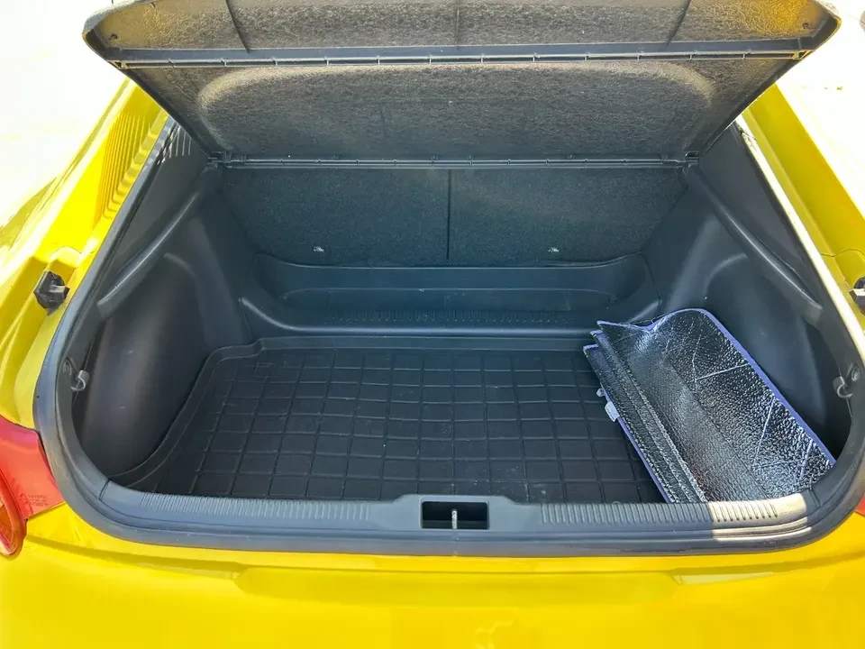 2003 Toyota Celica 7th Gen - Image 12 of 20