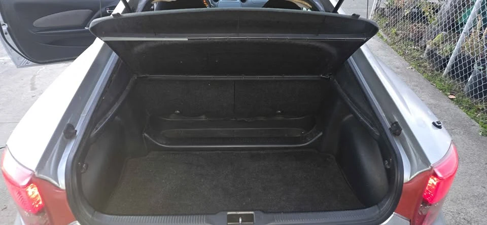 2003 Toyota Celica 7th Gen - Image 10 of 12