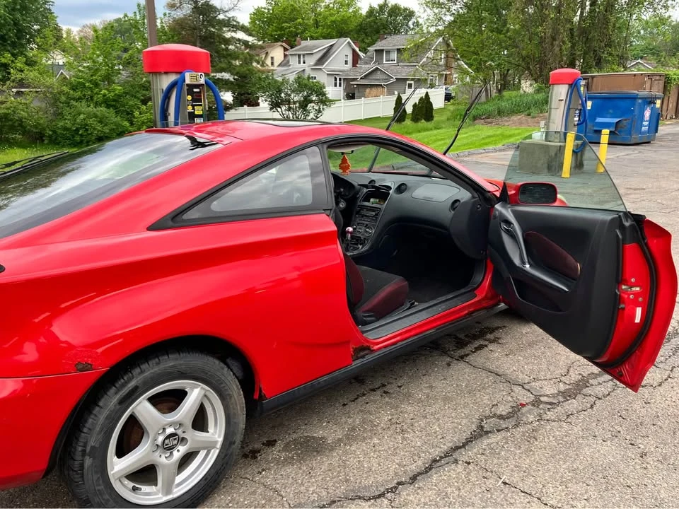 2003 Toyota Celica 7th Gen - Image 2 of 3