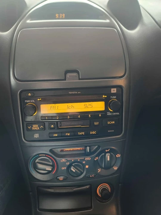 2003 Toyota Celica 7th Gen - Image 9 of 17