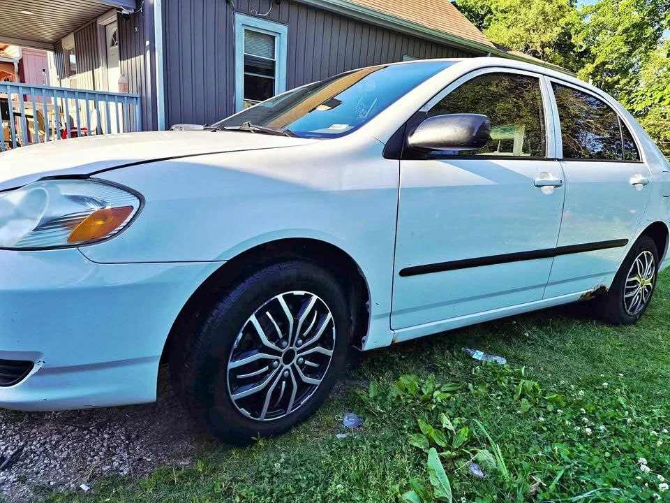 2003 Toyota Corolla 9th Gen - Image 1 of 9