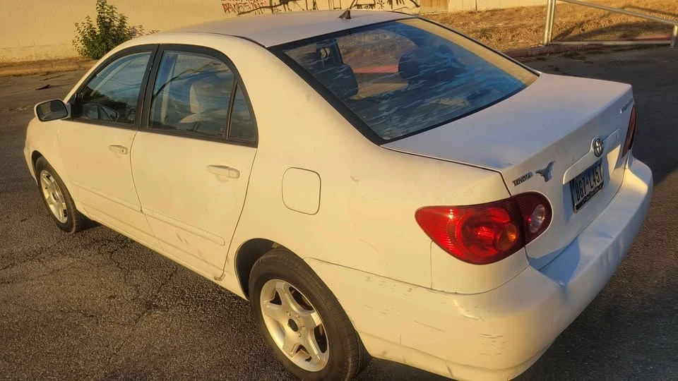 2003 Toyota Corolla 9th Gen - Image 5 of 11