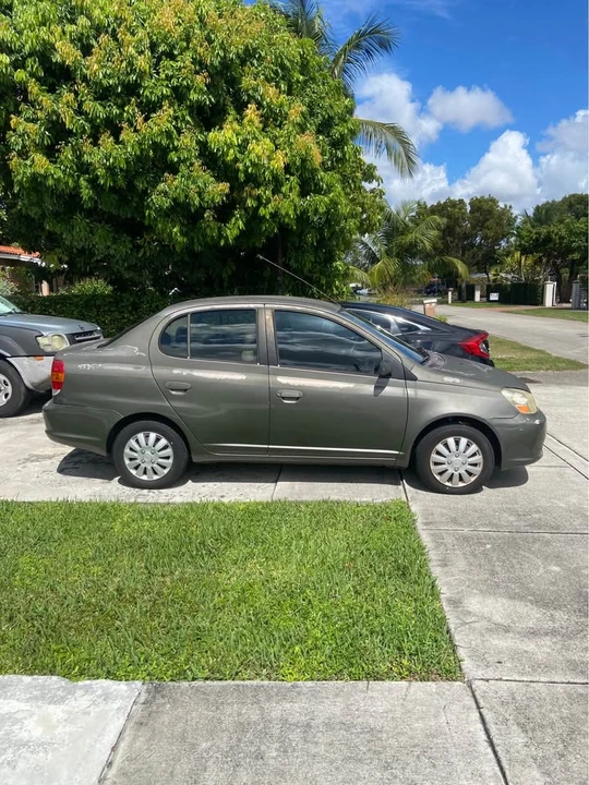 2003 Toyota Echo - Image 2 of 7