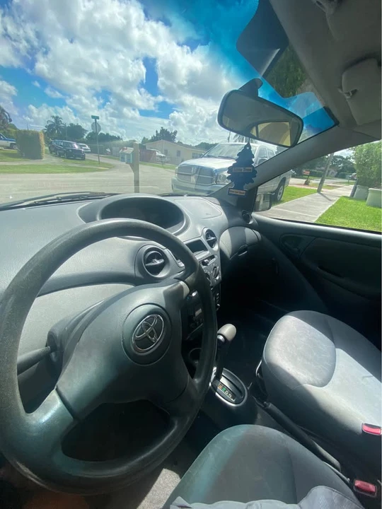 2003 Toyota Echo - Image 5 of 7