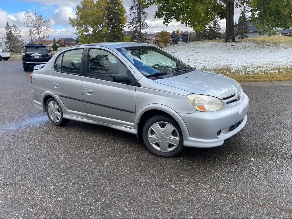 2003 Toyota Echo - Image 2 of 9