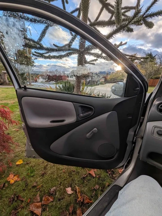 2003 Toyota Echo - Image 6 of 9
