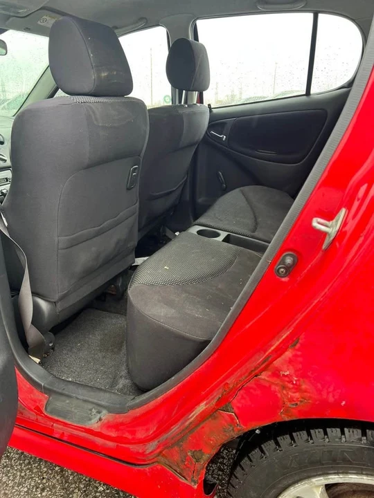 2003 Toyota Echo - Image 4 of 6