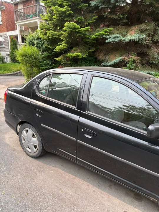 2003 Toyota Echo - Image 4 of 5