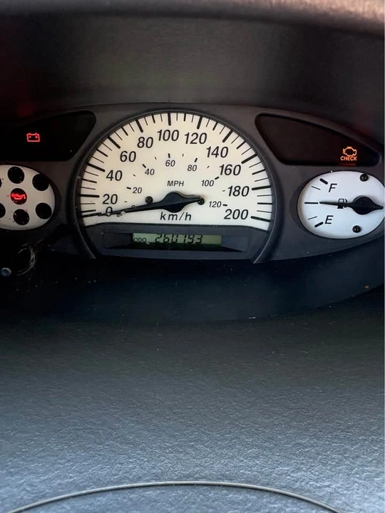 2003 Toyota Echo - Image 2 of 3