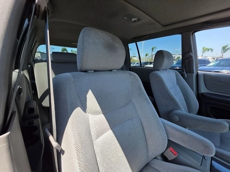 2003 Toyota Highlander - Image 11 of 20