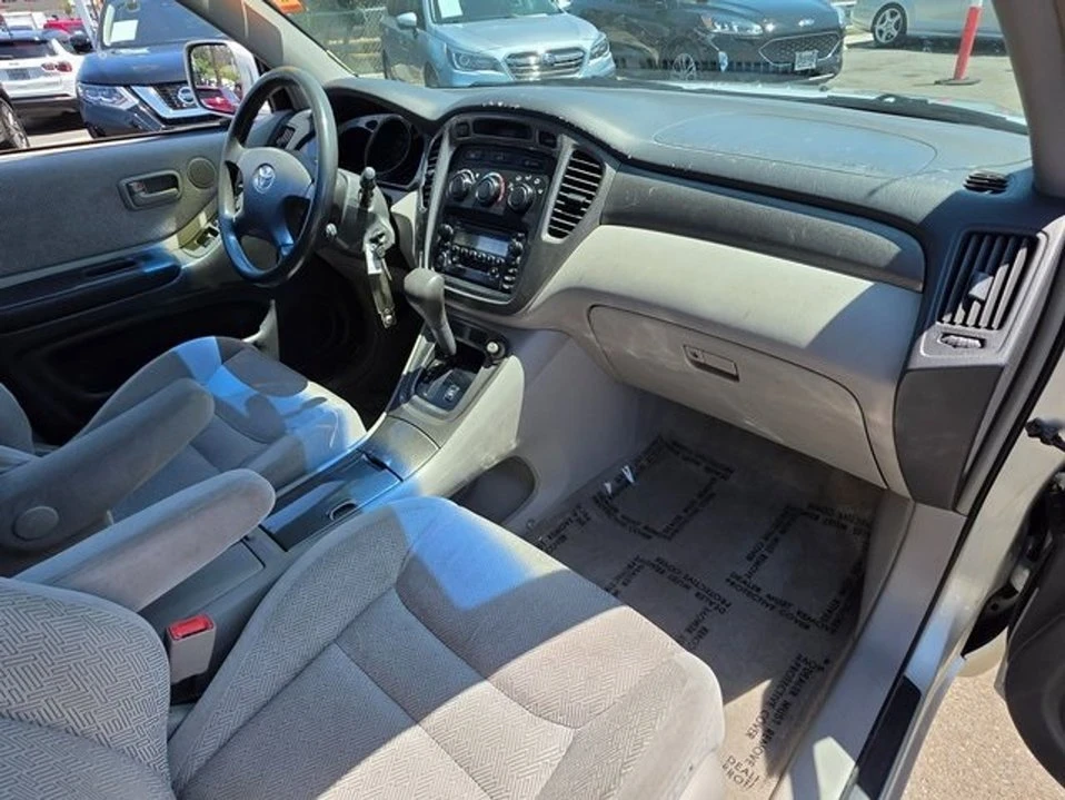 2003 Toyota Highlander - Image 9 of 20