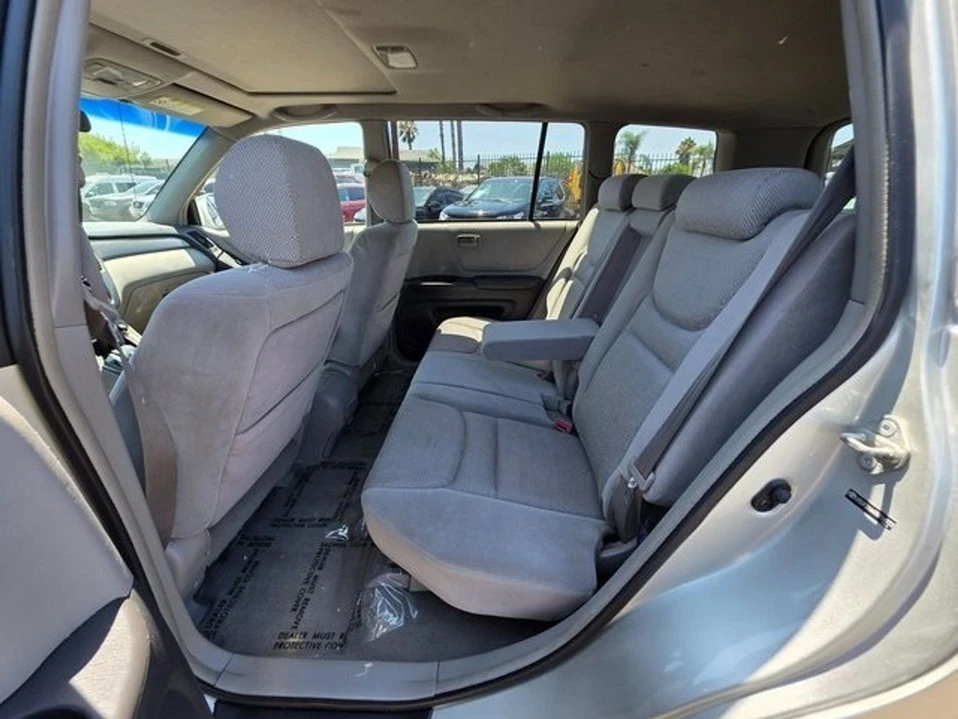 2003 Toyota Highlander - Image 17 of 20