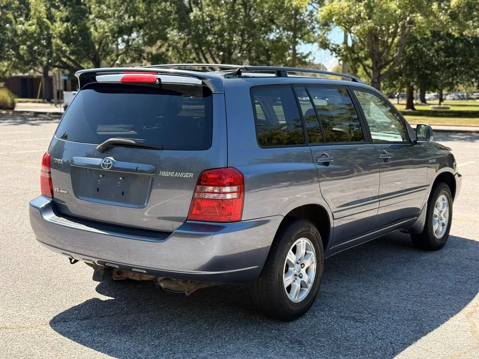 2003 Toyota Highlander - Image 3 of 12
