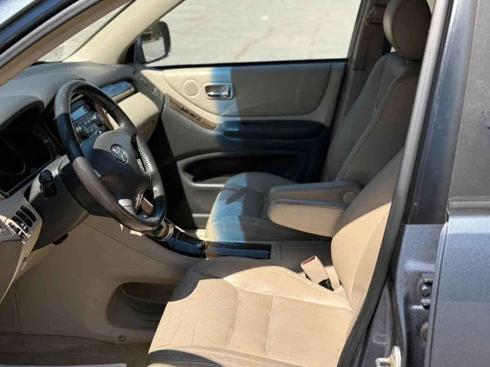 2003 Toyota Highlander - Image 9 of 12