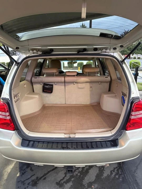 2003 Toyota Highlander - Image 13 of 18