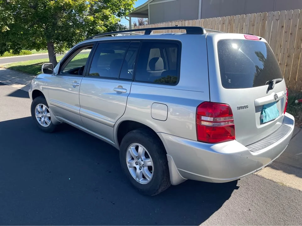 2003 Toyota Highlander - Image 3 of 9