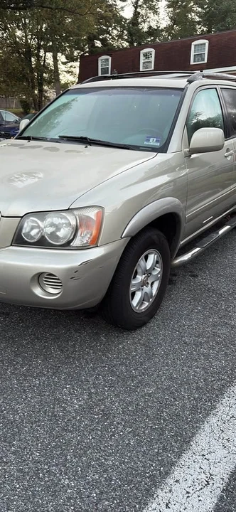 2003 Toyota Highlander - Image 2 of 8